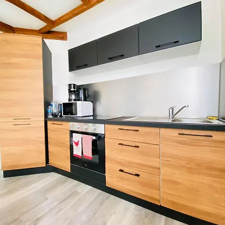 Rez-de-chaussee Saint Marcel Jardin Partage لووْ